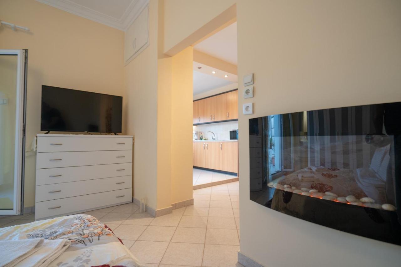 Attica Train Station 1 Bedroom 4 Pers Apartment 雅典 外观 照片