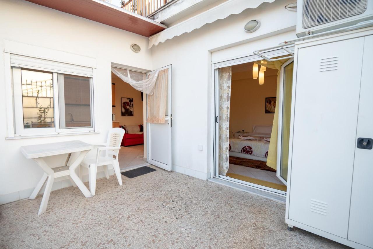 Attica Train Station 1 Bedroom 4 Pers Apartment 雅典 外观 照片