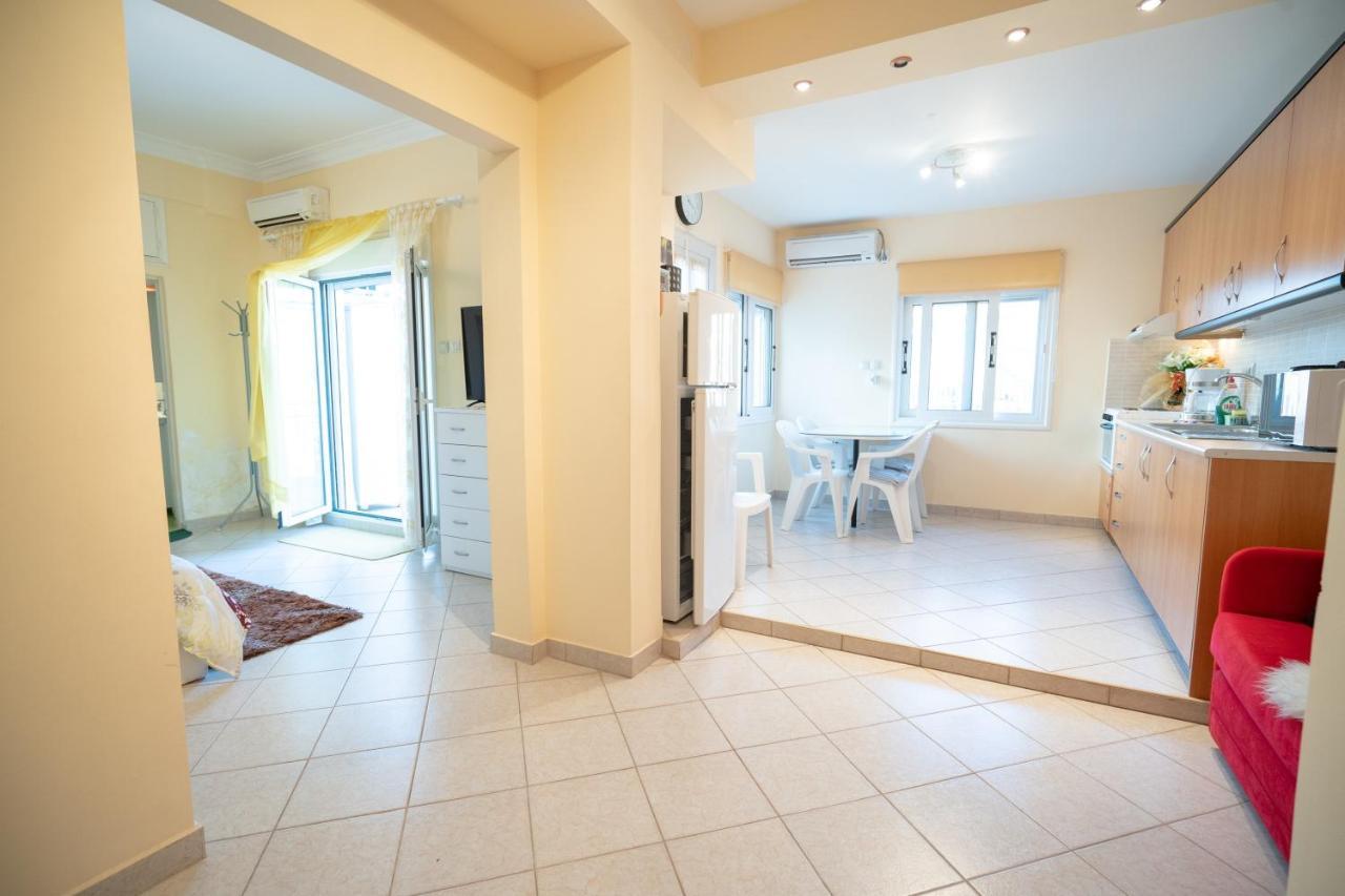 Attica Train Station 1 Bedroom 4 Pers Apartment 雅典 外观 照片